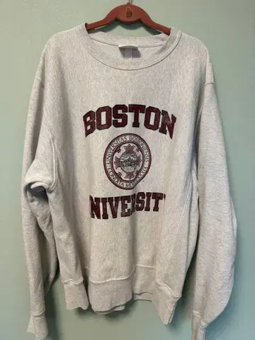 챔피온 리버스 위브 칼리지 로고