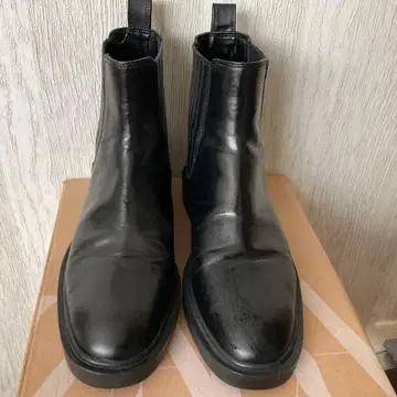 새상품급 자라 ZARA 천연 가죽 사이드 첼시 숏 부츠 블랙