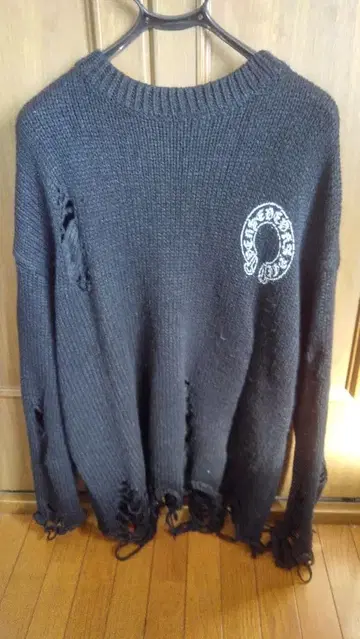 PERSEVERANCE 블랙 니트 긴팔