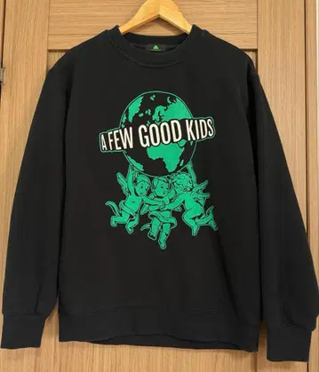 A FEW GOOD KIDS 어 퓨 굿 키즈