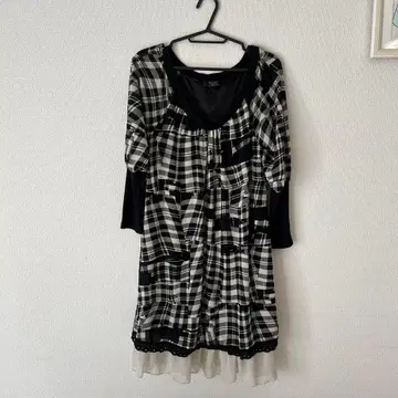 Silent Worth 체크 무늬 7부 소매 원피스