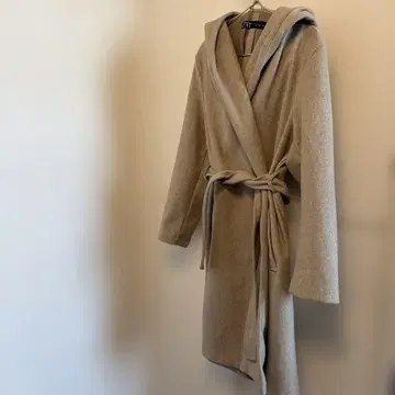 ZARA 후드 부착 베이지 롱 코트
