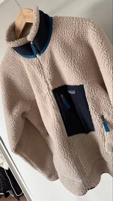 파타고니아 클래식 레트로X 자켓 M 사이즈 새상품급