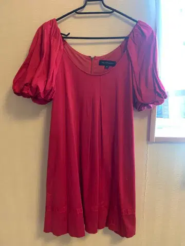 스나이델 snidel 핑크색 퍼프 슬리브 무릎 기장 원피스