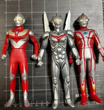 울트라맨 피규어 티가 노아 메비우스 총 3체 세트