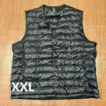 컨디션 최상 UNIQLO 다운 베스트 XXL 블랙 울트라 라이트 다운