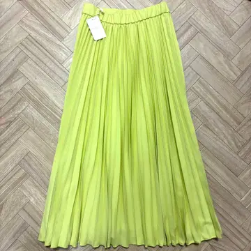 스트로베리 필드 플리츠 스커트 사이즈 2 택 포함