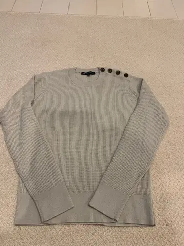 23구 어깨 버튼 와플 니트 스웨터 38 새상품급 그레이지