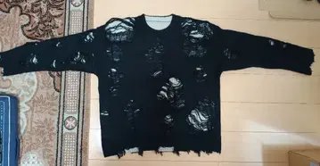 데미지 가공 스웨터