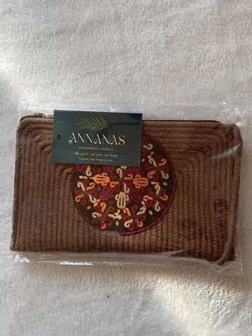 ANANAS 자수 브라운 파우치 투르크메니스탄 기념품