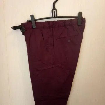 유니클로 버건디 허리 조절 가능 카고 팬츠 L 사이즈