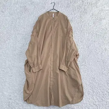 디니테코리에 개더 오버 셔츠