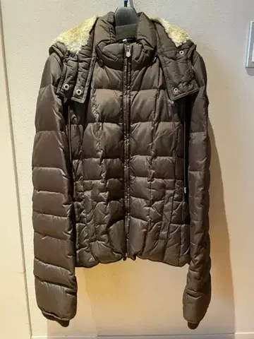 Abercrombie and Fitch 브라운 다운 자켓 L