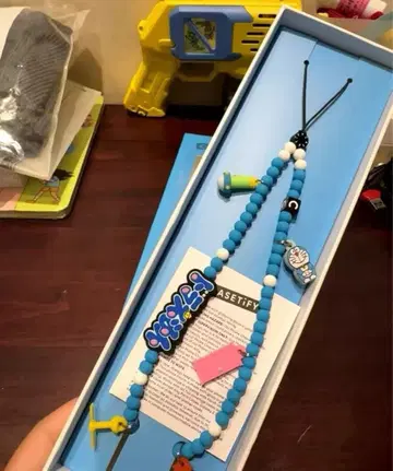 새상품 casetify 스마트폰 스트랩 도라에몽