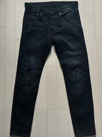 블랙 데미지 가공 스키니 데님 팬츠