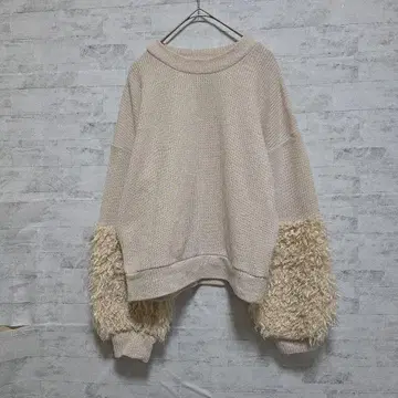 Riche glamour 퍼 오버 사이즈 니트 베이지