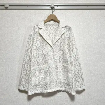 [ 새상품급 ] LOWRYS FARM(로리즈팜) 꽃무늬 벨로아 셔츠 자켓