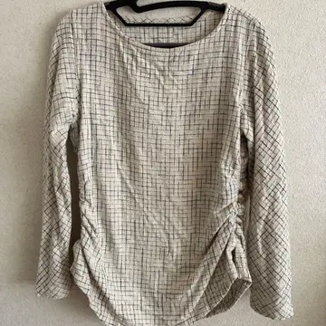 usato 아이보리 체크 무늬 사이드 개더 긴팔 셔츠