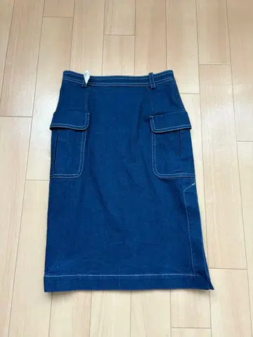 준코 시마다 타이트 스커트