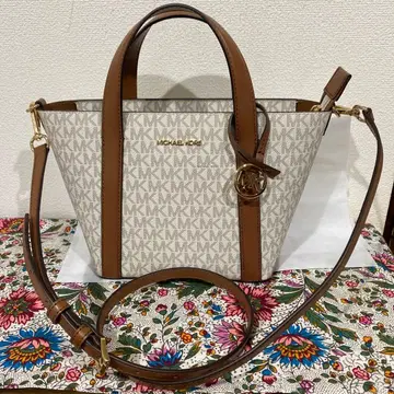 MICHAEL KORS 토트백 화이트/브라운