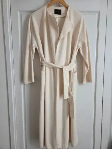 TOMORROWLAND 아이보리 롱 코트