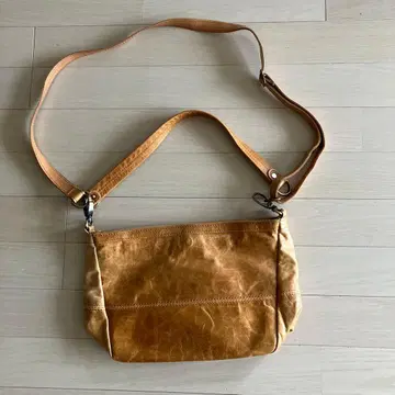가죽 숄더백