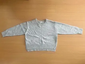 글로벌 워크 크루넥 니트 숏 기장 그레이