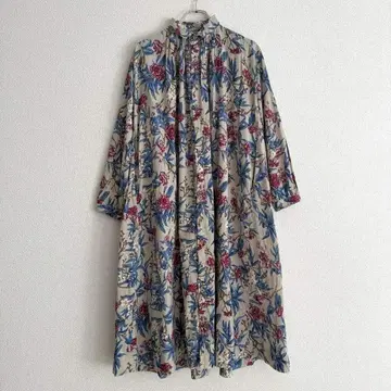 [컨디션 최상] 45R 도칸 히라츠메 츠루바키 프린트의 셔링 드레스