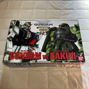 GUNDAM vs ZAKU II 1/144 HG