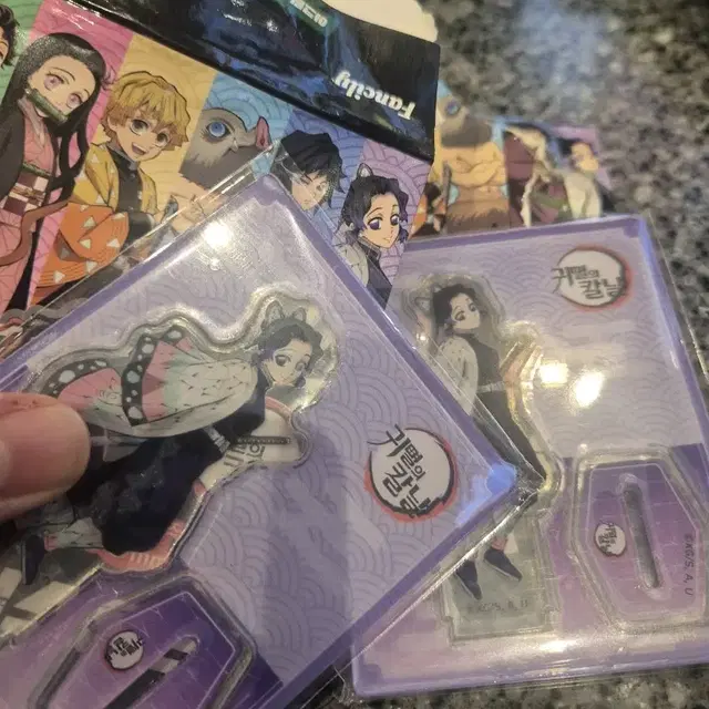 세븐일레븐 귀멸의 칼날 아크릴 스탠드 시노부