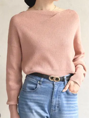 새상품 Thevon 보트넥 라메 드레이프 니트 갸냘파 보이는 핑크