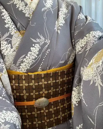 코몬 그레이 꽃무늬