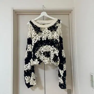 [ ZARA ] 크로셰 편물 상의 M 사이즈