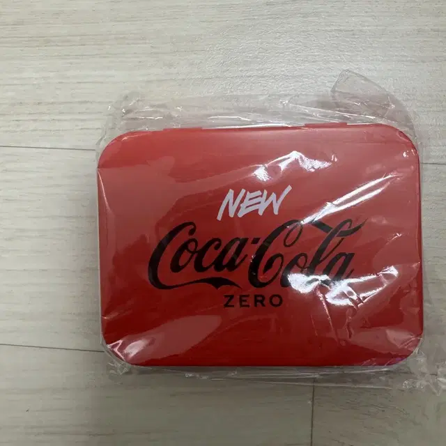 코카콜라 뷔 스티커/틴케이스