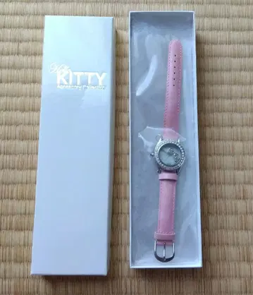 데아고스티니 한정판 키티 주얼 워치