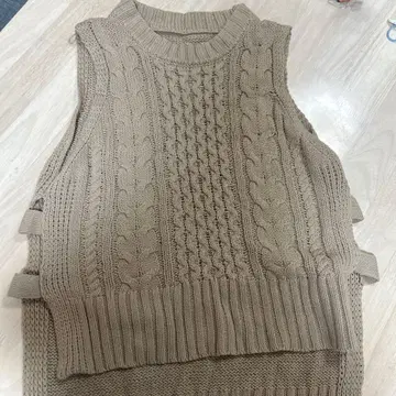 베이지 니트 베스트 clear impression musee