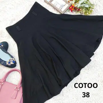 일본제 새상품급 COTOO 무릎 기장 플레어 스커트 (M) 블랙