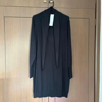 유니클로 메리노 블렌드 미니 원피스 블랙