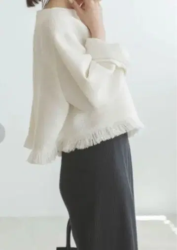 노블 트위드 숏 블라우스