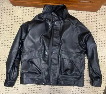 페이크 가죽 자켓