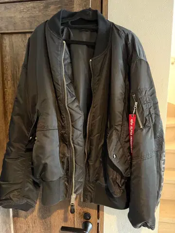 ALPHA INDUSTRIES MA-1 플라이트 자켓 블랙