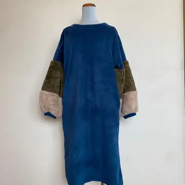 yul 원피스 블루 소매가 특징 짙은 갈색에 베이지 프리