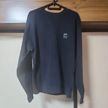 꽃무늬 자수 긴팔 크루넥 트레이닝복 블랙