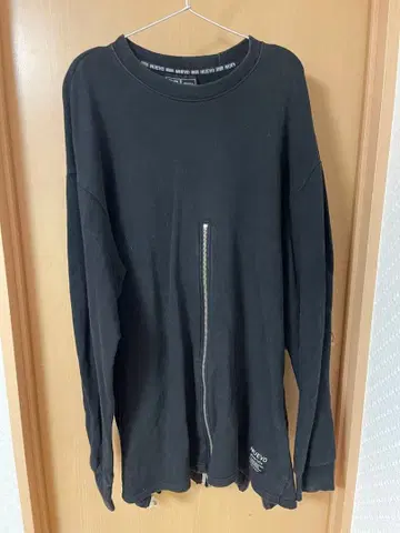 NUEVO 유니크 디자인 트레이닝복