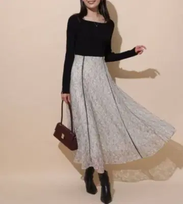 아푸와이저 리셰 배색 레이스 도킹 원피스