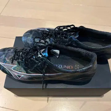 미즈노 알파 축구화 일본제 블랙/멀티 컬러