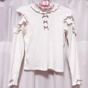 NOEMIE 노에미 오픈 숄더 레이스 프티 하이 티셔츠