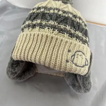 [ 새상품 미사용 ] C'est doux 귀도리 니트 모자 눈 시마연가