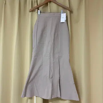 MURUA 아이보리 플레어 스커트 s 새상품 택 포함