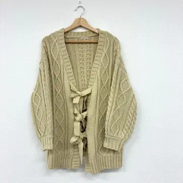 avex femme 베이지 케이블 짜임 가디건 사이즈 M 가을/겨울
